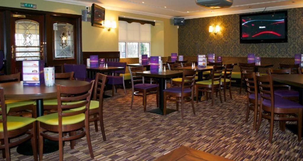 Lochway Hotel Dumbarton Buitenkant foto