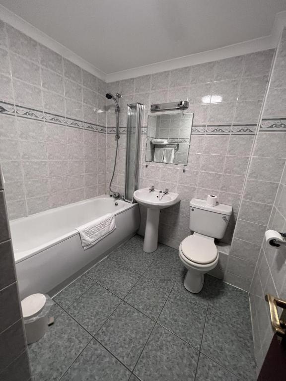 Lochway Hotel Dumbarton Buitenkant foto
